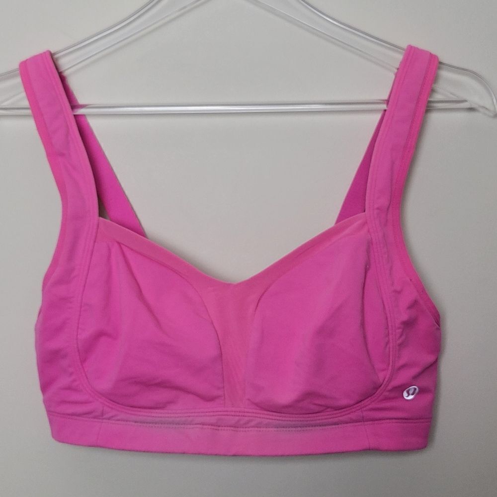 Lululemon Ta Ta Tamer Hot Pink Sports Bra Small/30